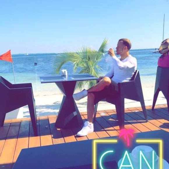 Meet your Posher, Jonn - Picture 1 of 1